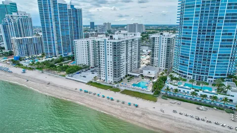 $1,100,000 | 2751 South Ocean Drive, Unit 404N, Hollywood, FL 33019