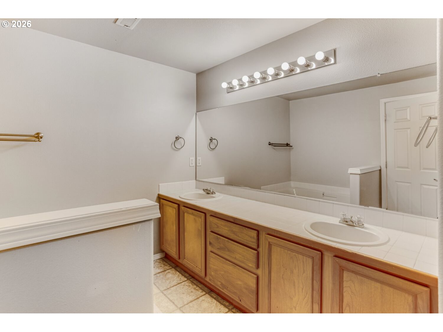 100 Southwest Horton Way Beaverton, OR 97006 - Photo 14 of 21