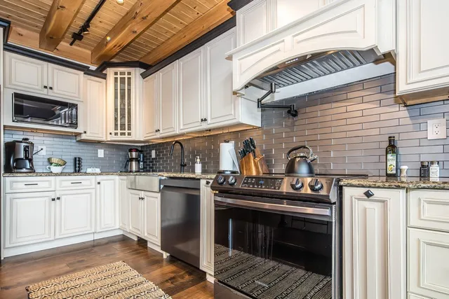 $1,995,000 | 2391 Music Mountain Road, Stockbridge, VT 05772