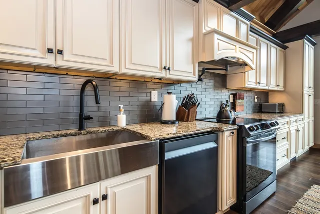 $1,995,000 | 2391 Music Mountain Road, Stockbridge, VT 05772