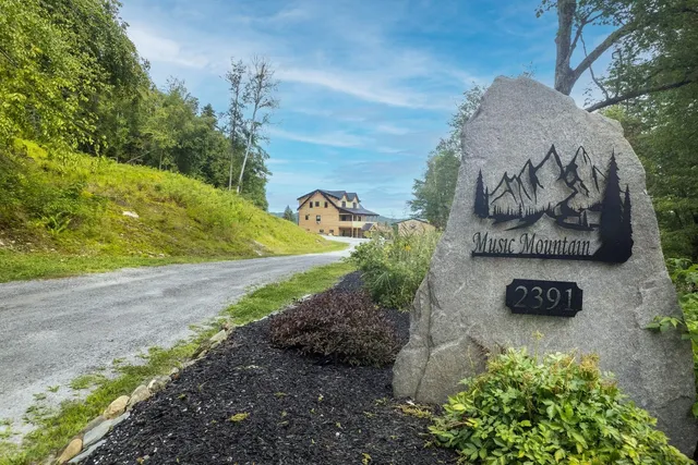 $1,995,000 | 2391 Music Mountain Road, Stockbridge, VT 05772