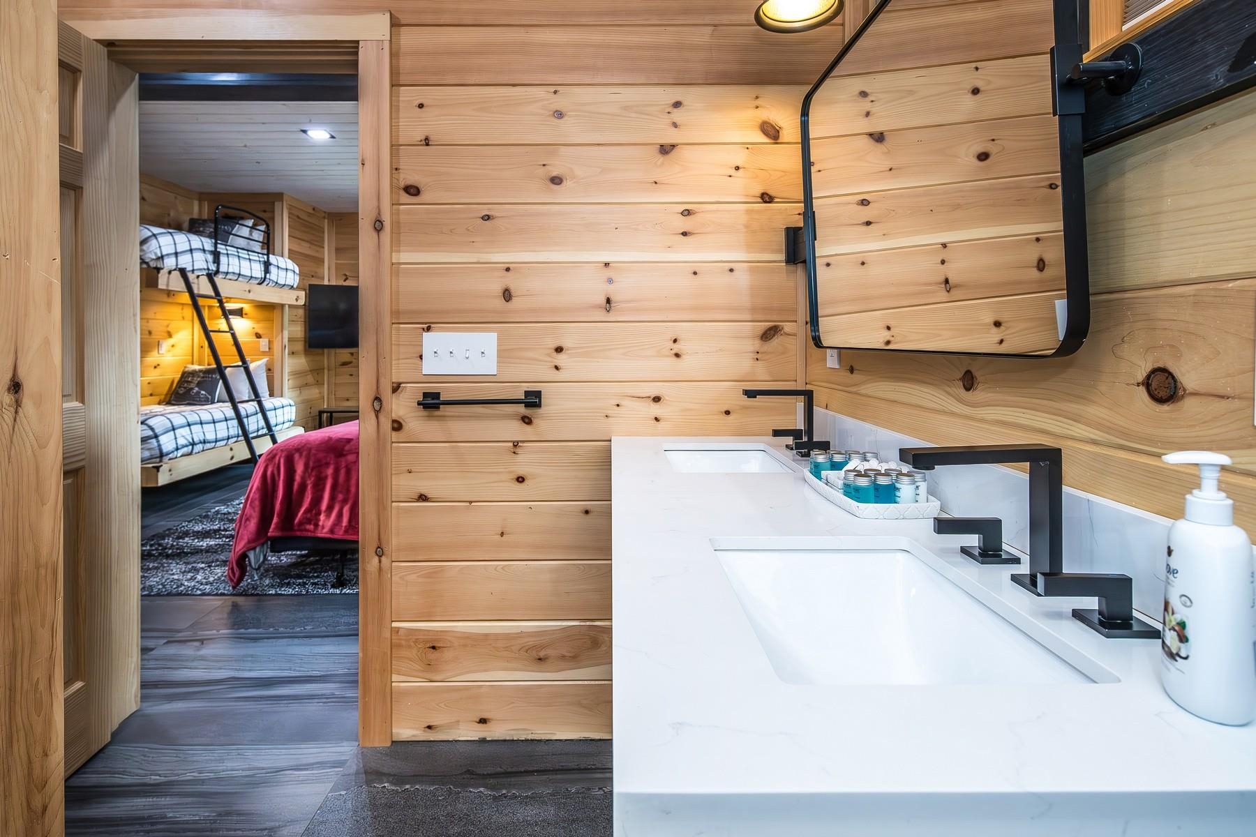 2391 Music Mountain Road Stockbridge, VT 05772 - Photo 35 of 38