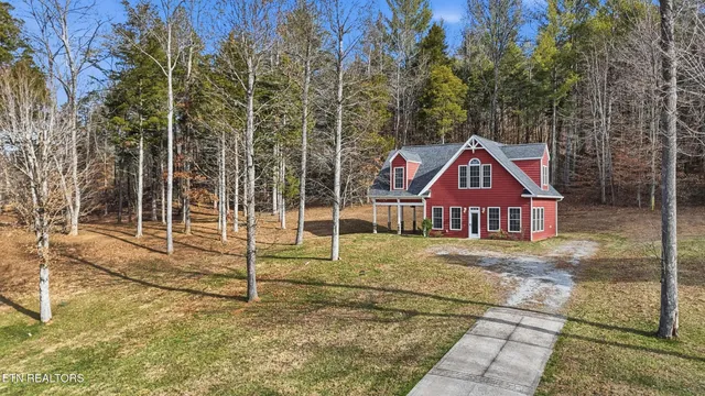 $499,900 | 206 Old Leadmine Bend Road, Sharps Chapel, TN 37866