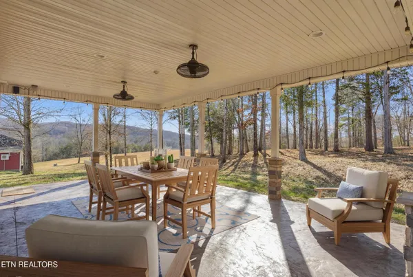 $474,900 | 206 Old Leadmine Bend Road, Sharps Chapel, TN 37866