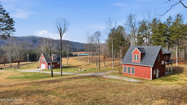$474,900 | 206 Old Leadmine Bend Road, Sharps Chapel, TN 37866