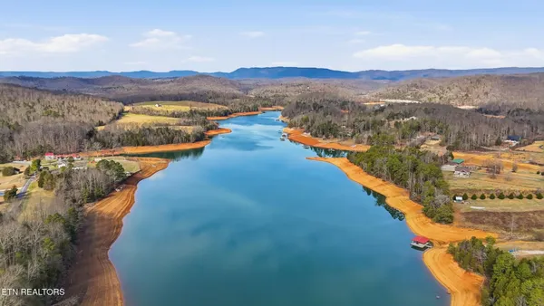 $474,900 | 206 Old Leadmine Bend Road, Sharps Chapel, TN 37866