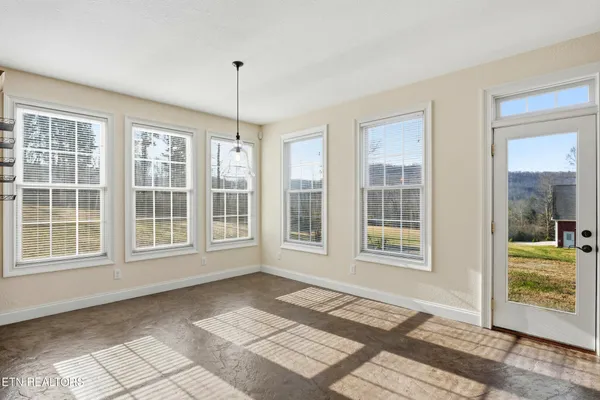 $474,900 | 206 Old Leadmine Bend Road, Sharps Chapel, TN 37866