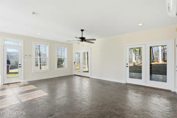 $474,900 | 206 Old Leadmine Bend Road, Sharps Chapel, TN 37866