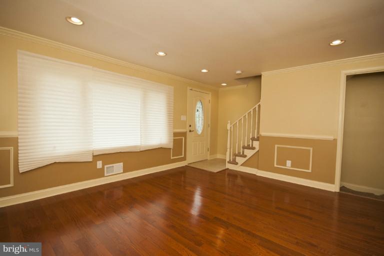 3654 Hilmar Road Windsor Mill, MD 21244 - Photo 14 of 30 Living Room