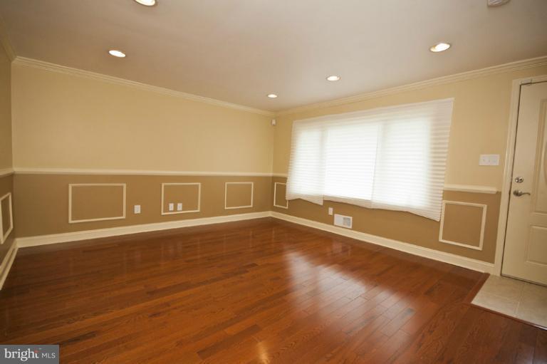 3654 Hilmar Road Windsor Mill, MD 21244 - Photo 15 of 30 Living Room