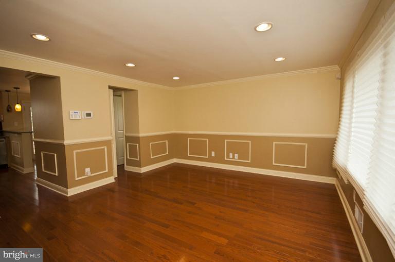 3654 Hilmar Road Windsor Mill, MD 21244 - Photo 26 of 30 Living Room