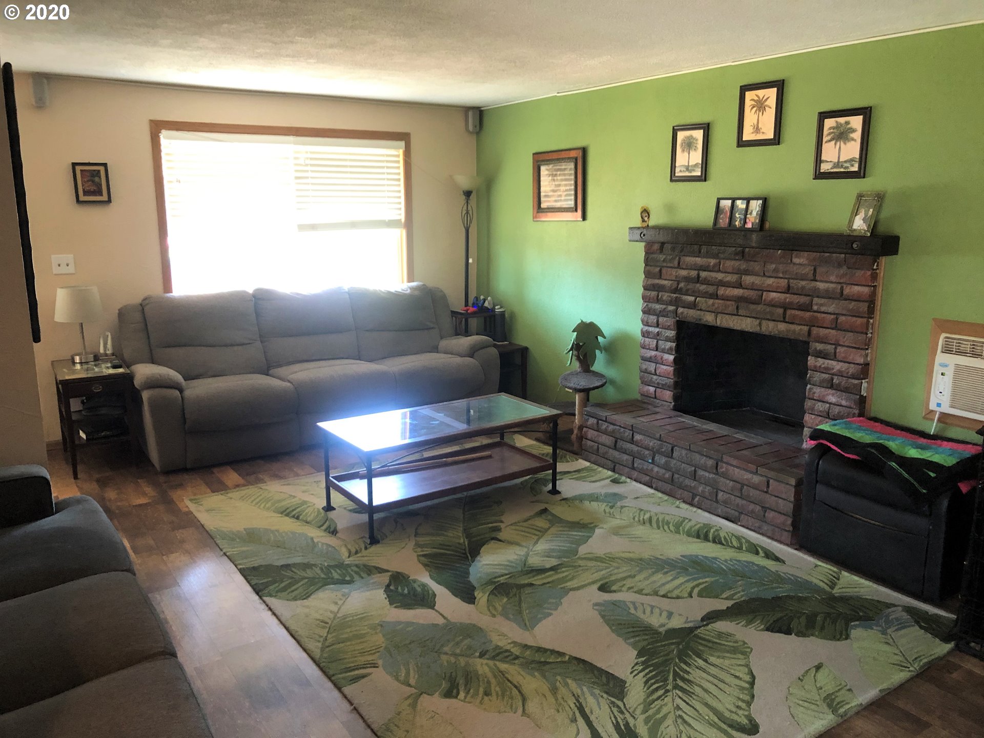 1016 Pleasant Street Springfield, OR 97477 - Photo 3 of 12