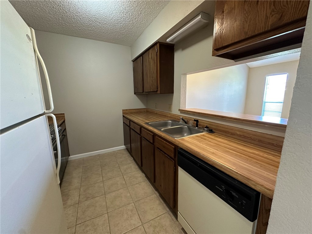 4917 Delwood Street, Unit B4 Corpus Christi, TX 78413 - Photo 7 of 21