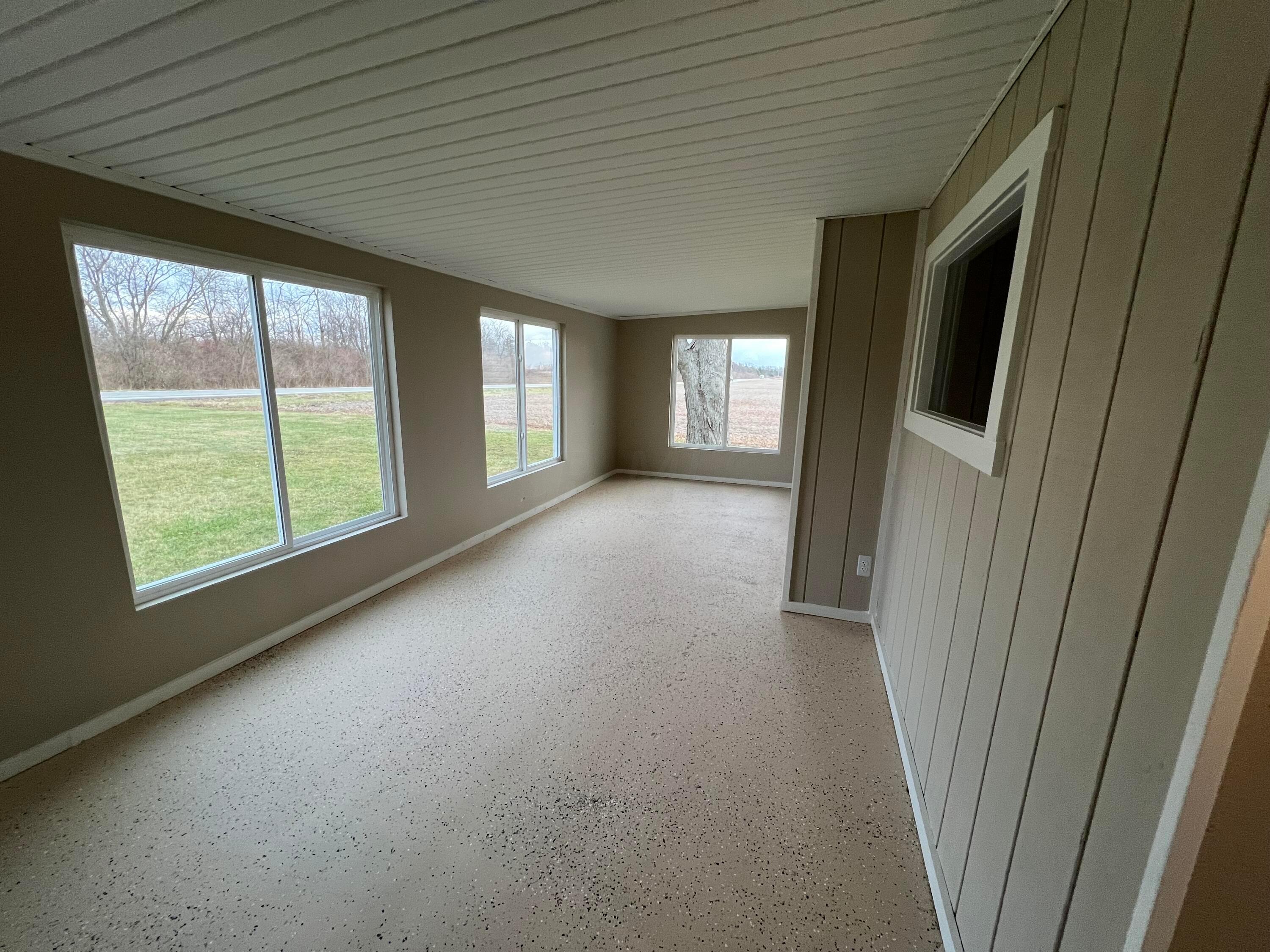 22555 State Rte 207 New Holland, OH 43145 - Photo 8 of 35 Sunroom