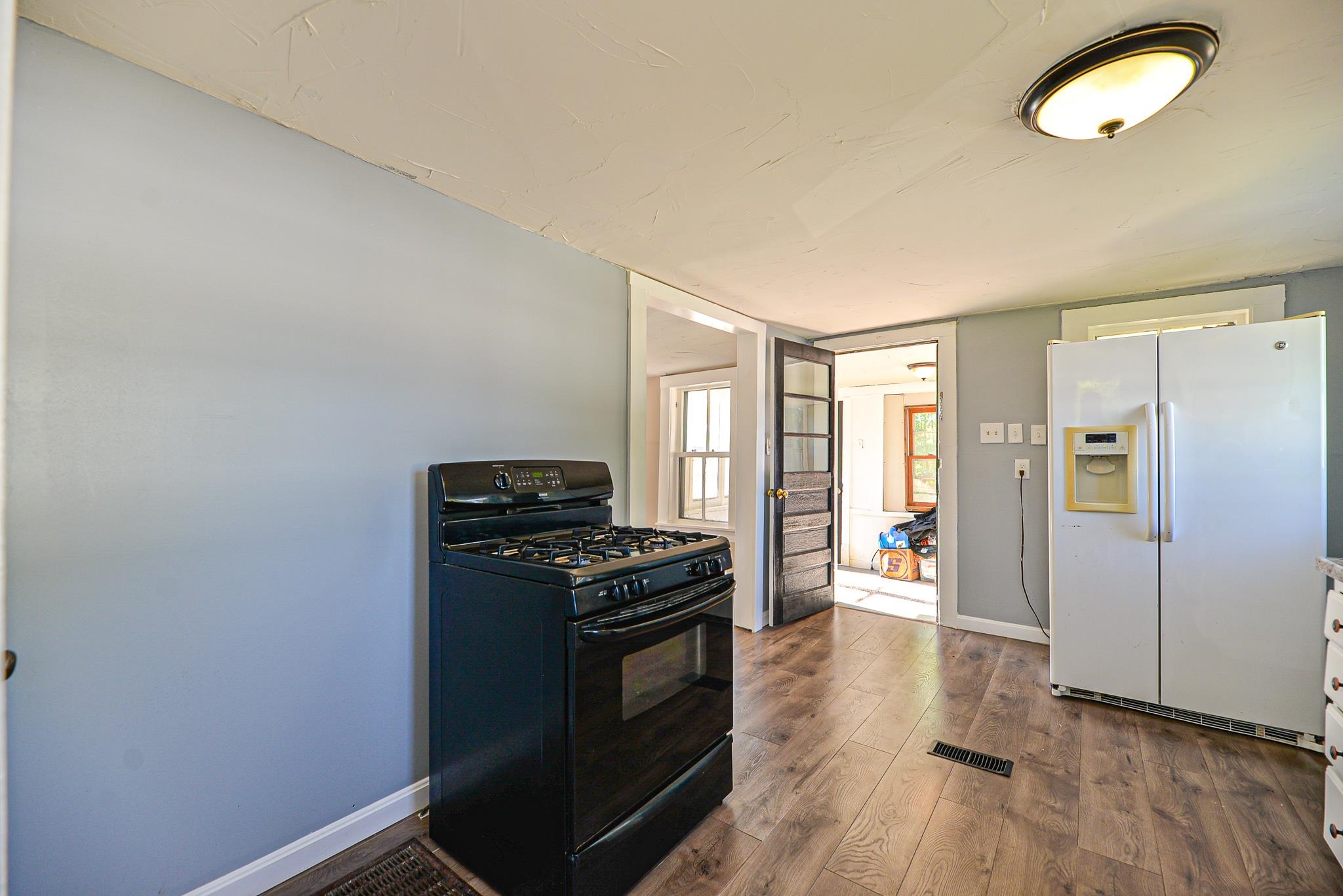 7 Flagg Road Rochester, NH 03839 - Photo 18 of 39