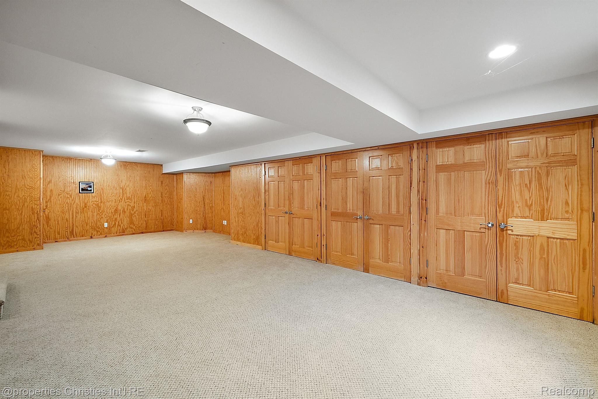 2611 Amberly Road Bloomfield Hills, MI 48301 - Photo 50 of 61 Gallery Image 50