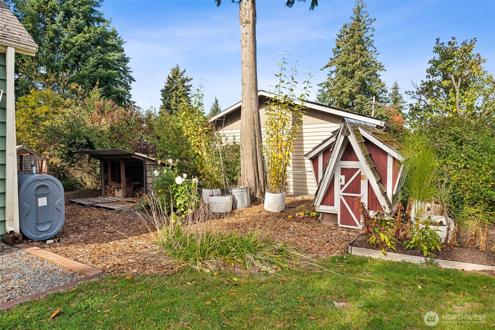 15620 21st Avenue Southwest Burien, WA 98166 - Photo 27 of 38