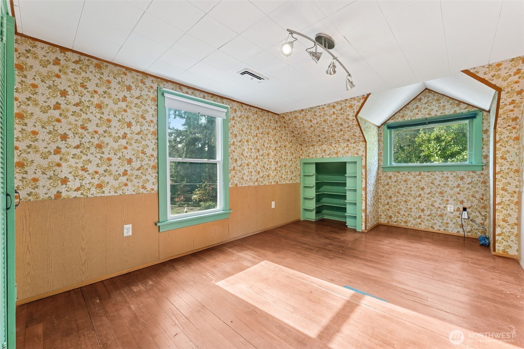 15620 21st Avenue Southwest Burien, WA 98166 - Photo 10 of 38 a view of an empty room with a window