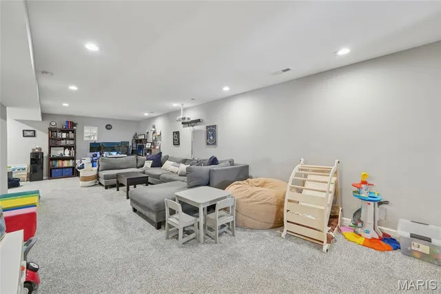 $349,900 | 2673 Ruddy Ridge Drive, High Ridge, MO 63049