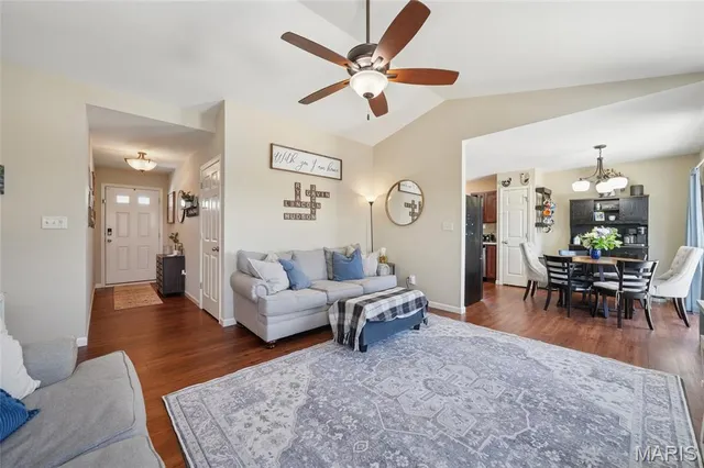 $349,900 | 2673 Ruddy Ridge Drive, High Ridge, MO 63049