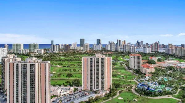 $2,300 | 20335 West Country Club Drive, Unit 2107, Aventura, FL 33180