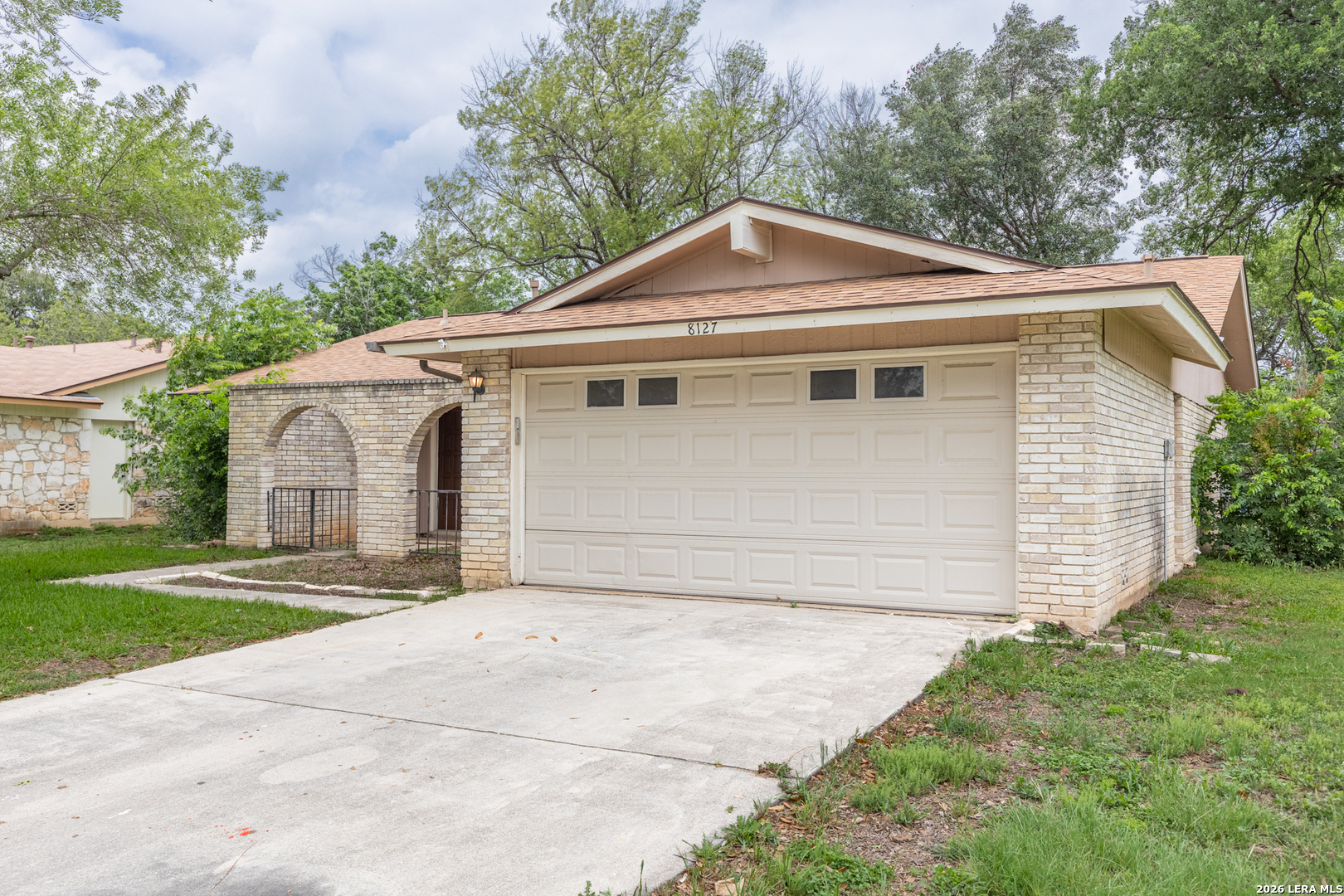 8127 Babe Ruth Street San Antonio, TX 78240 - Photo 2 of 33