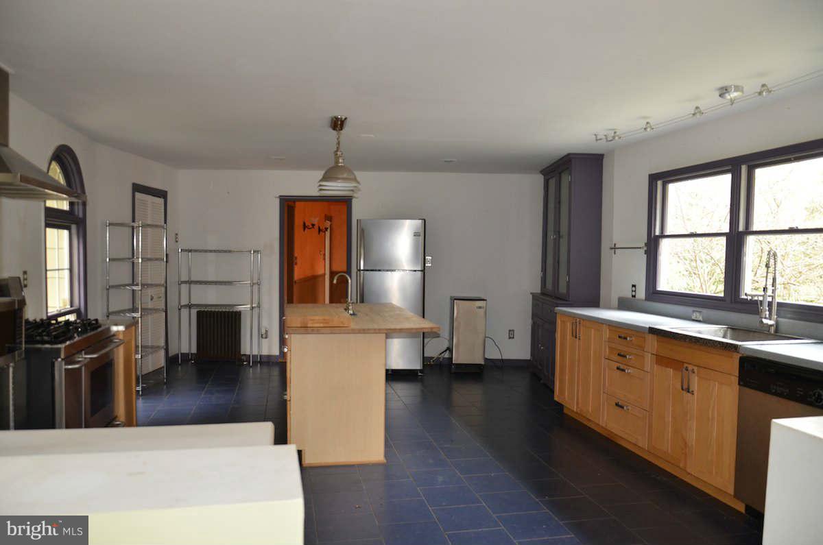 1519 Brehm Road Westminster, MD 21157 - Photo 17 of 27 Interior (General)