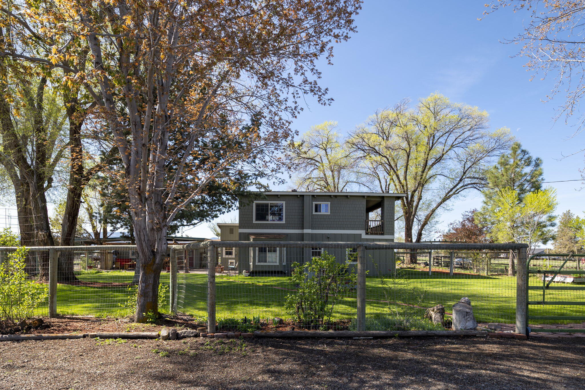14835 Southwest Twin Lakes Road Powell Butte, OR 97753 - Photo 27 of 32 71-web-or-mls-14835 SW Twin Lakes Ranch