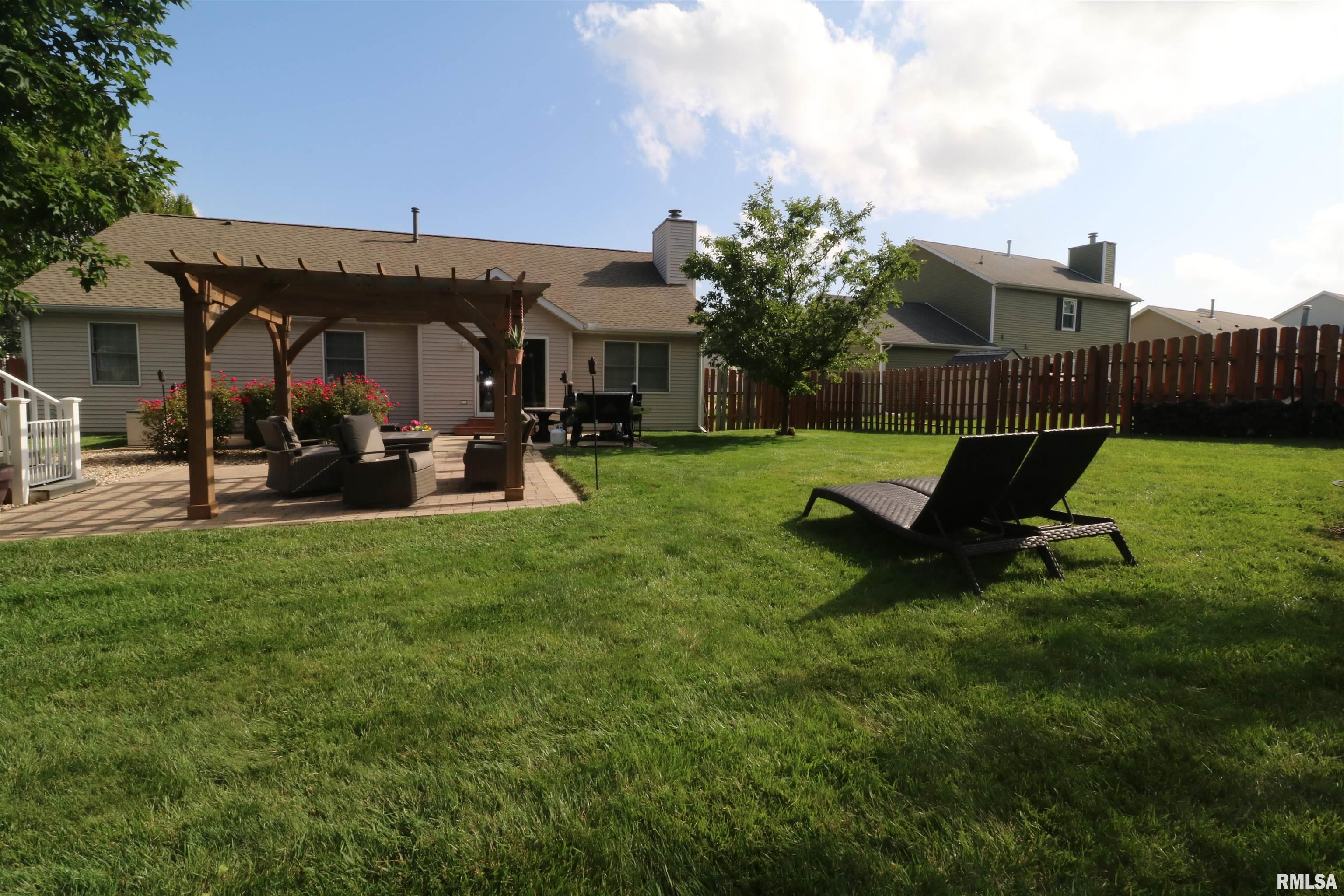 1905 Fieldstone Washington, IL 61571 - Photo 8 of 22