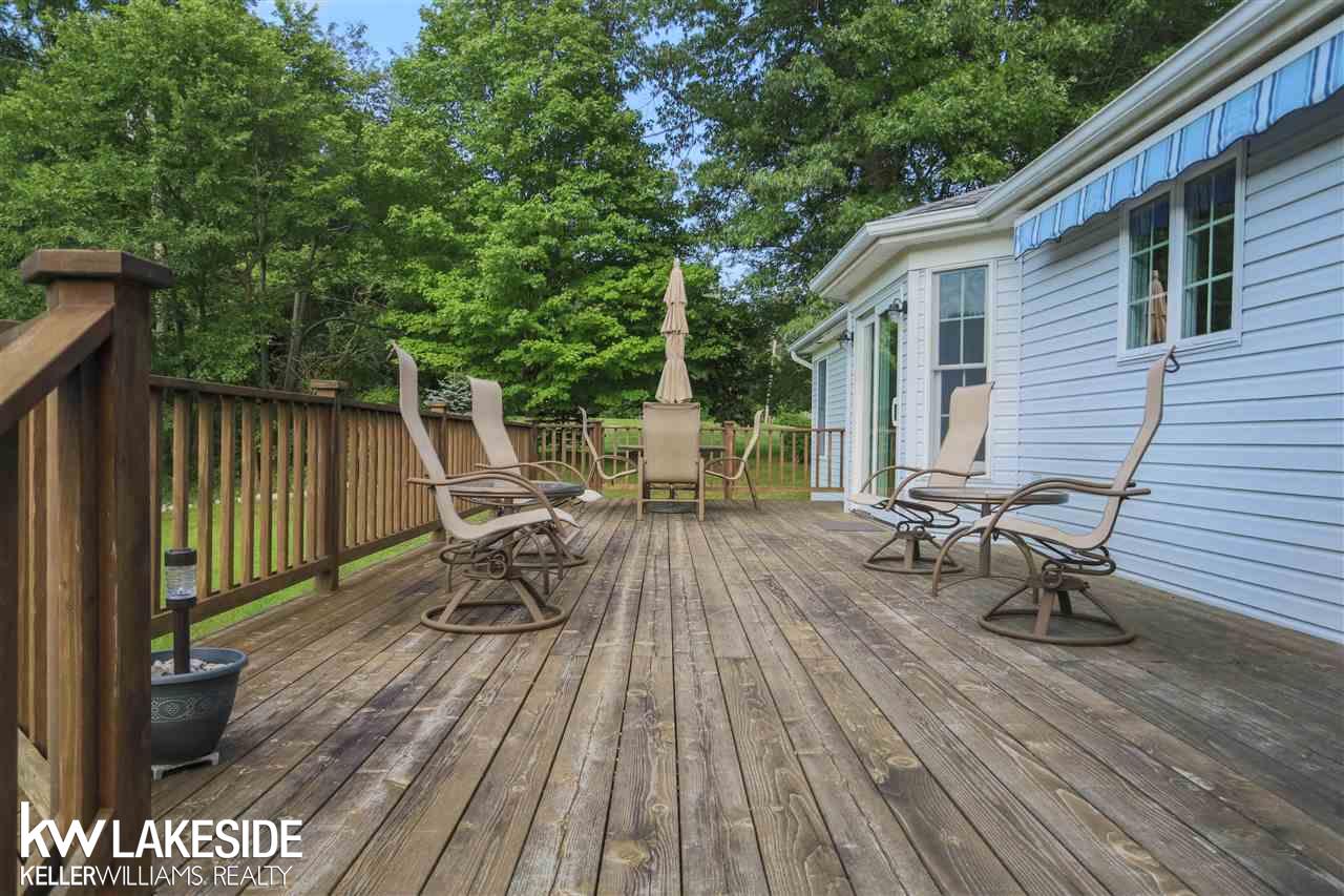 465 Mack Road Leonard, MI 48367 - Photo 12 of 84 50049808-11.JPG