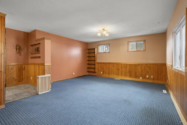 $425,000 | 906 Sheyenne Street, West Fargo, ND 58078