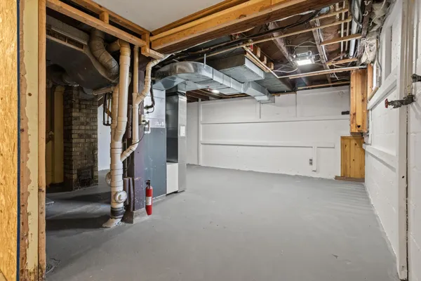 $425,000 | 906 Sheyenne Street, West Fargo, ND 58078