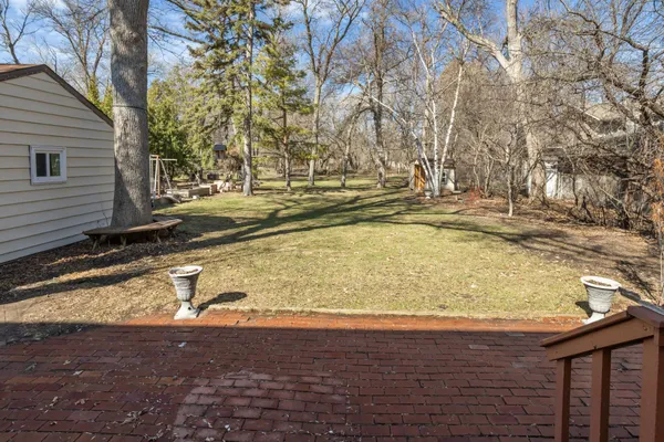 $425,000 | 906 Sheyenne Street, West Fargo, ND 58078