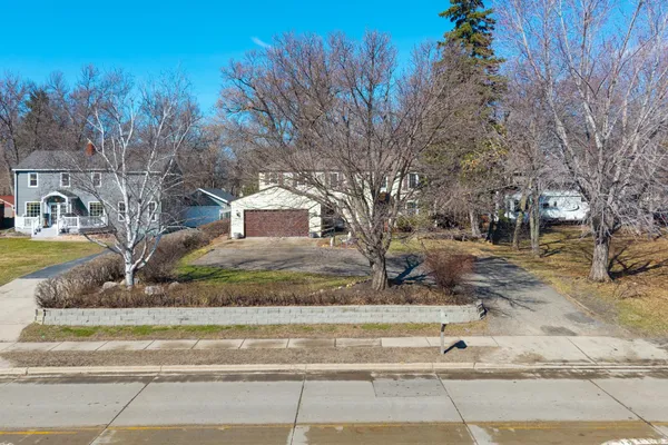 $425,000 | 906 Sheyenne Street, West Fargo, ND 58078
