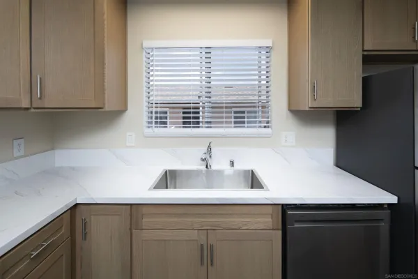 $2,100 | 975 East Washington Avenue, Unit E, El Cajon, CA 92020