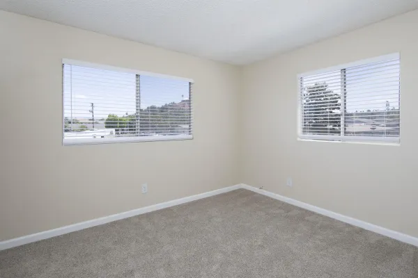 $2,100 | 975 East Washington Avenue, Unit E, El Cajon, CA 92020