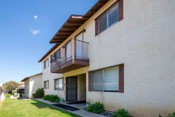 $2,100 | 975 East Washington Avenue, Unit E, El Cajon, CA 92020