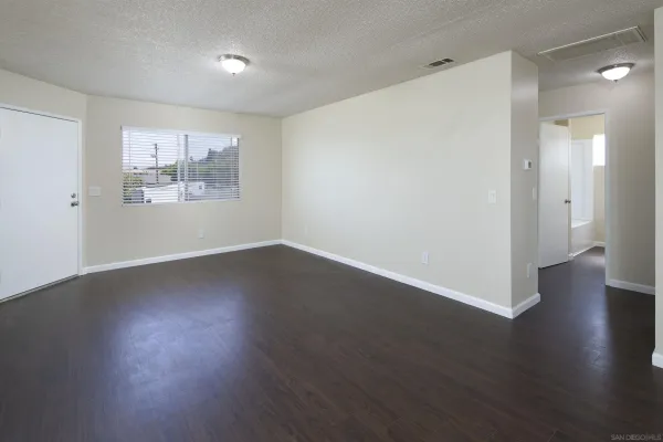 $2,100 | 975 East Washington Avenue, Unit E, El Cajon, CA 92020