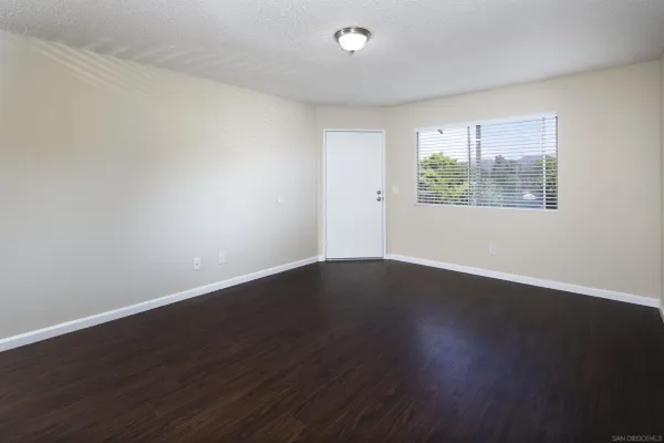 $2,100 | 975 East Washington Avenue, Unit E, El Cajon, CA 92020