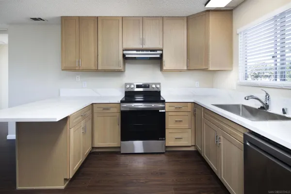 $2,100 | 975 East Washington Avenue, Unit E, El Cajon, CA 92020