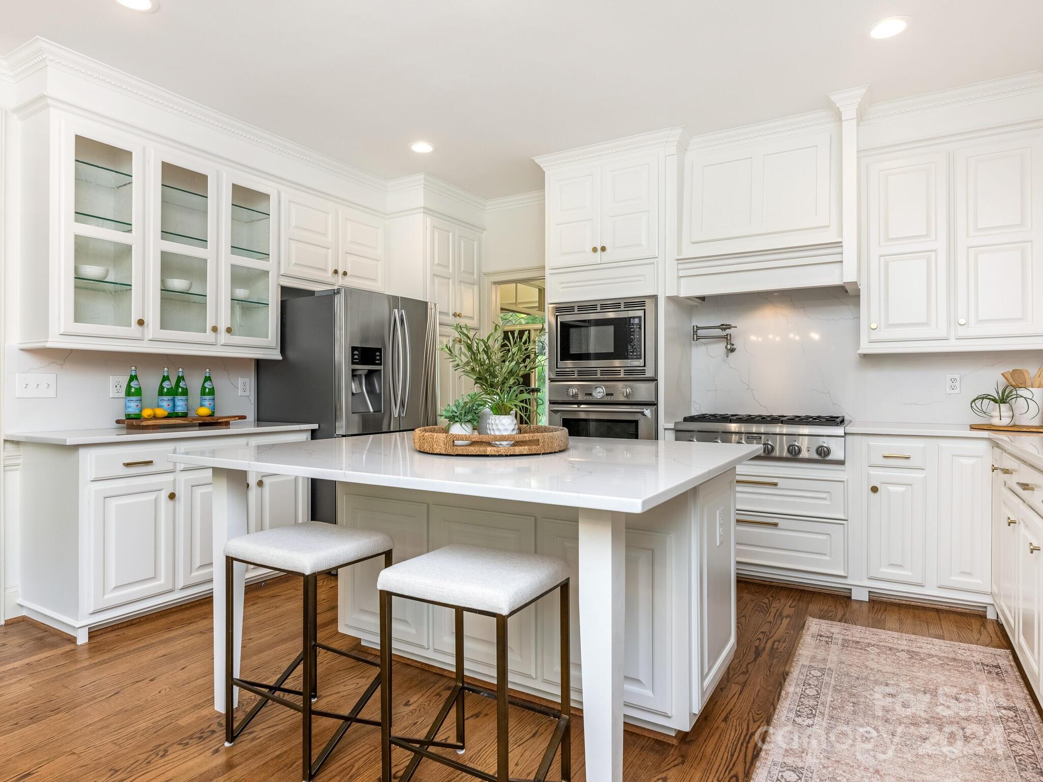 4505 Nora's Path Road Charlotte, NC 28226 - Photo 12 of 48 Gallery Image 12