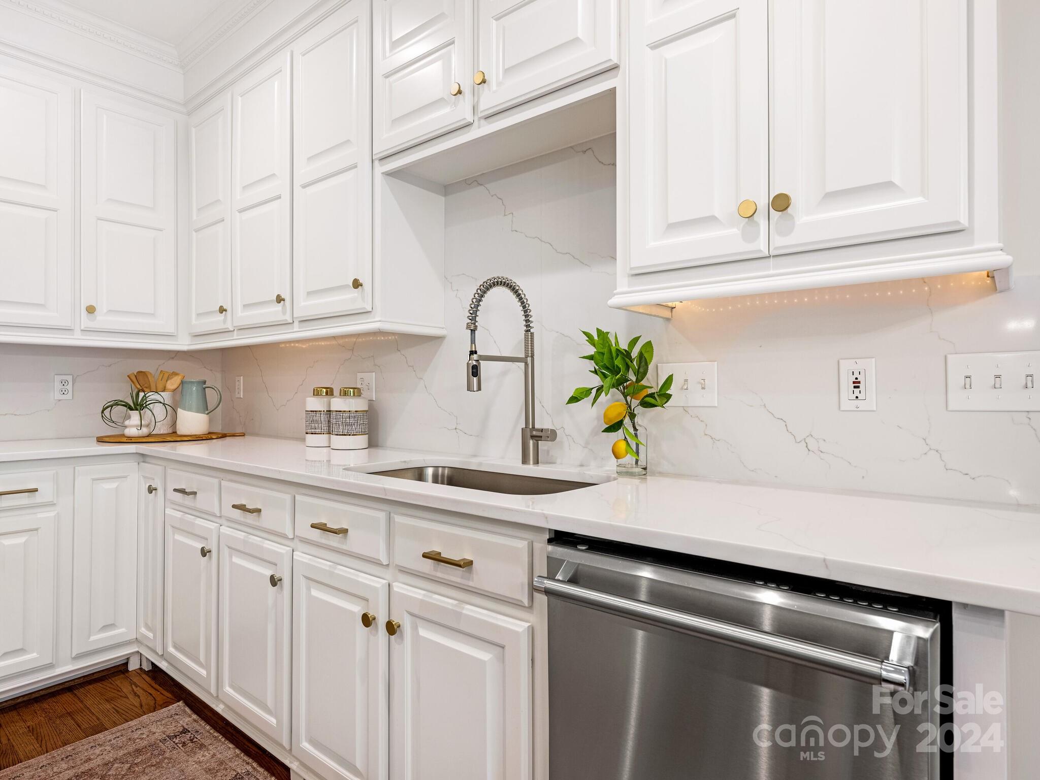 4505 Nora's Path Road Charlotte, NC 28226 - Photo 14 of 48 Gallery Image 14