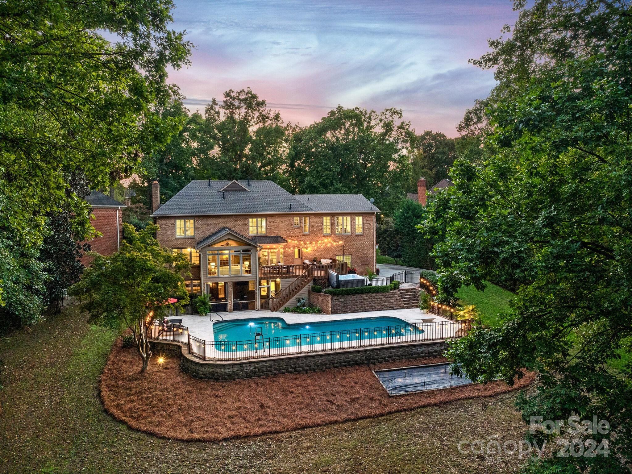 4505 Nora's Path Road Charlotte, NC 28226 - Photo 47 of 48 Gallery Image 47