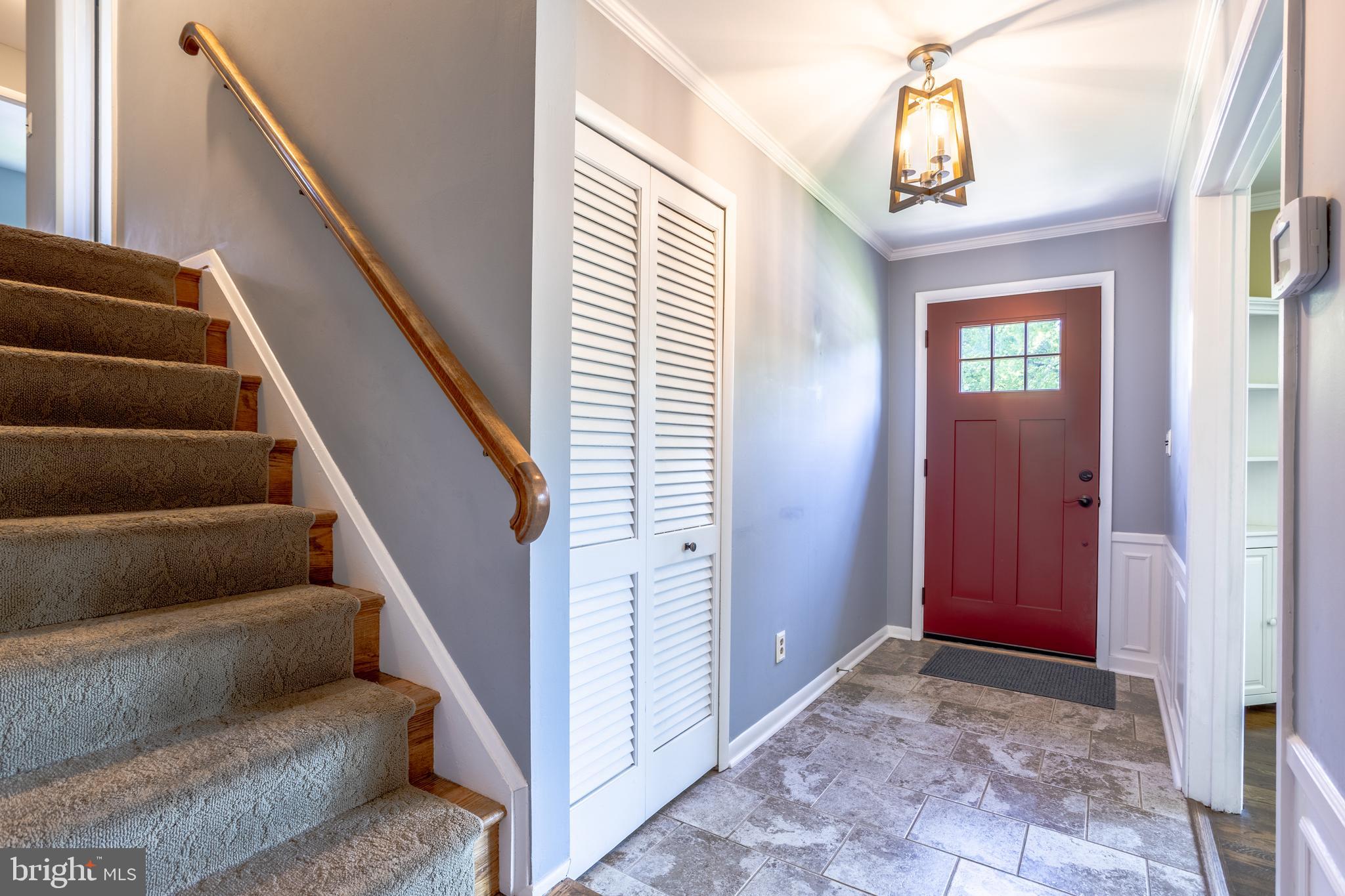 217 Brightdale Road Lutherville-Timonium, MD 21093 - Photo 12 of 29 Foyer