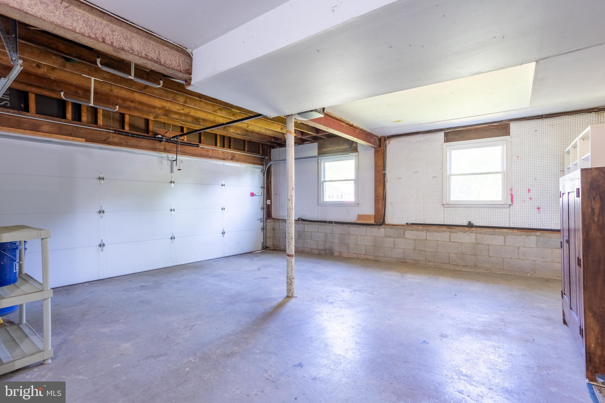 217 Brightdale Road Lutherville-Timonium, MD 21093 - Photo 22 of 29 Garage
