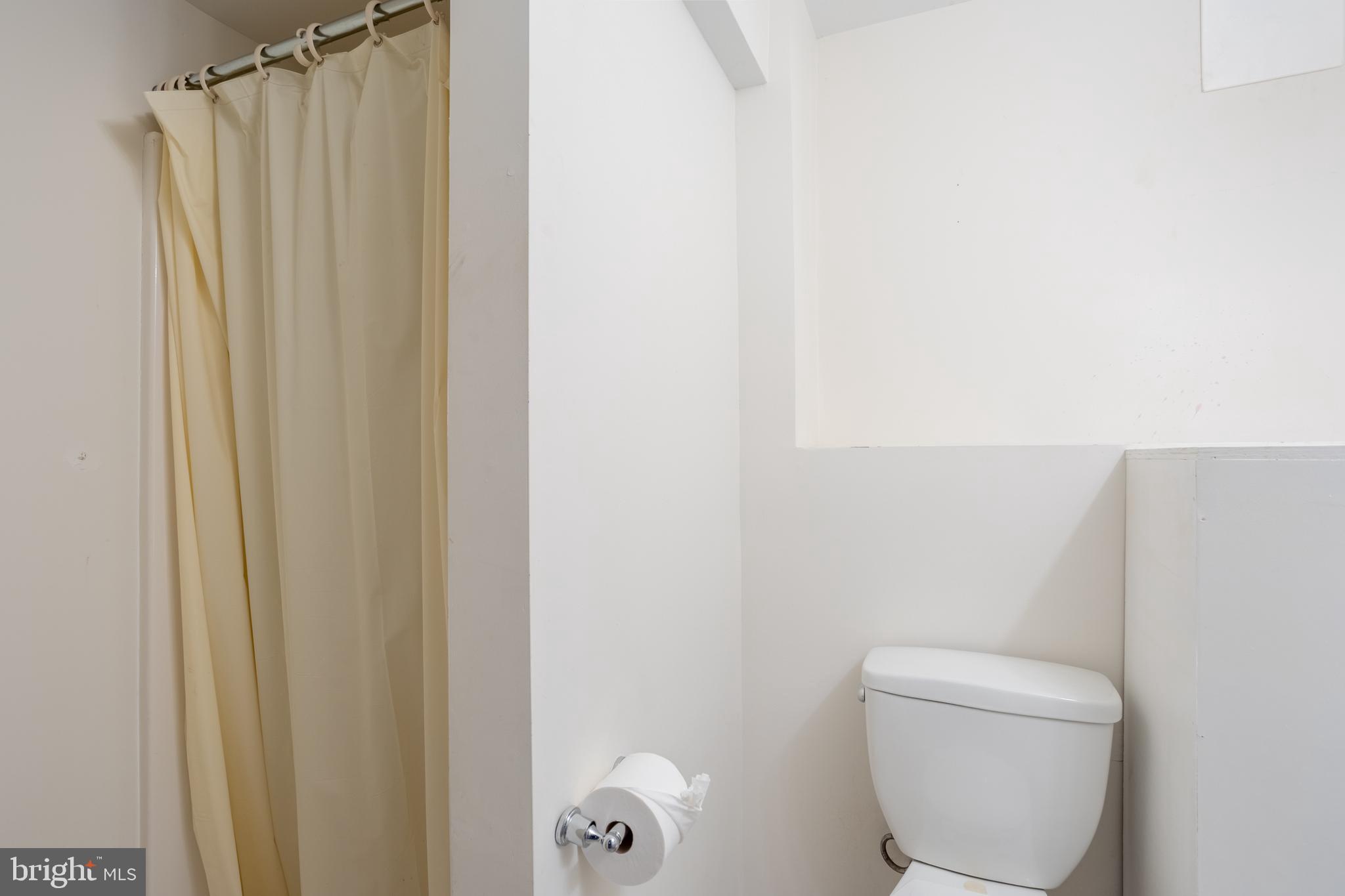 217 Brightdale Road Lutherville-Timonium, MD 21093 - Photo 27 of 29 Club Room Bath (Full)