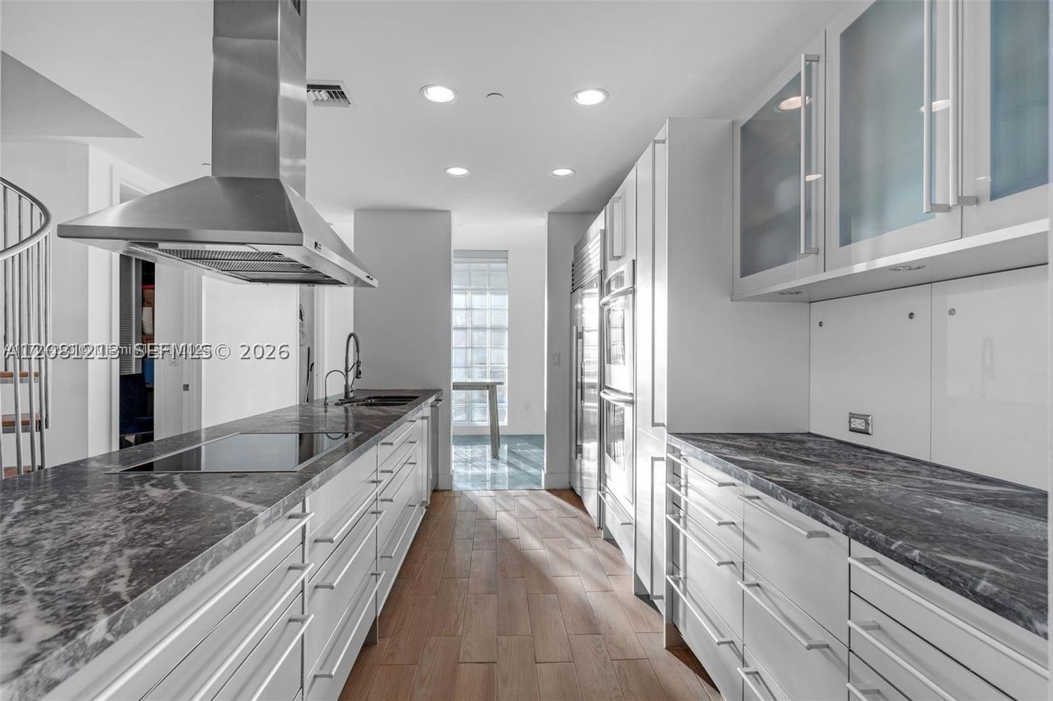 201 Aqua Miami Beach, Unit PH4 Miami Beach, FL 33141 - Photo 7 of 23 Gallery Image 7