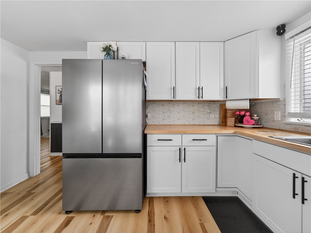 22 Ridgewood Road Greece, NY 14626 - Photo 14 of 33