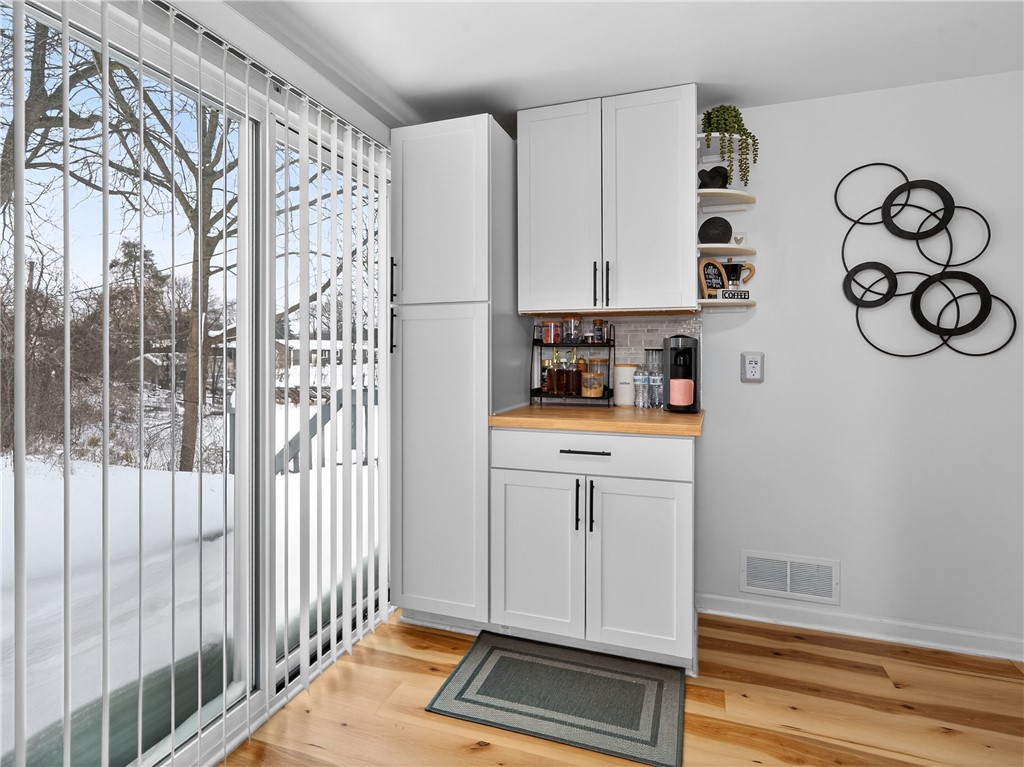 22 Ridgewood Road Greece, NY 14626 - Photo 15 of 33