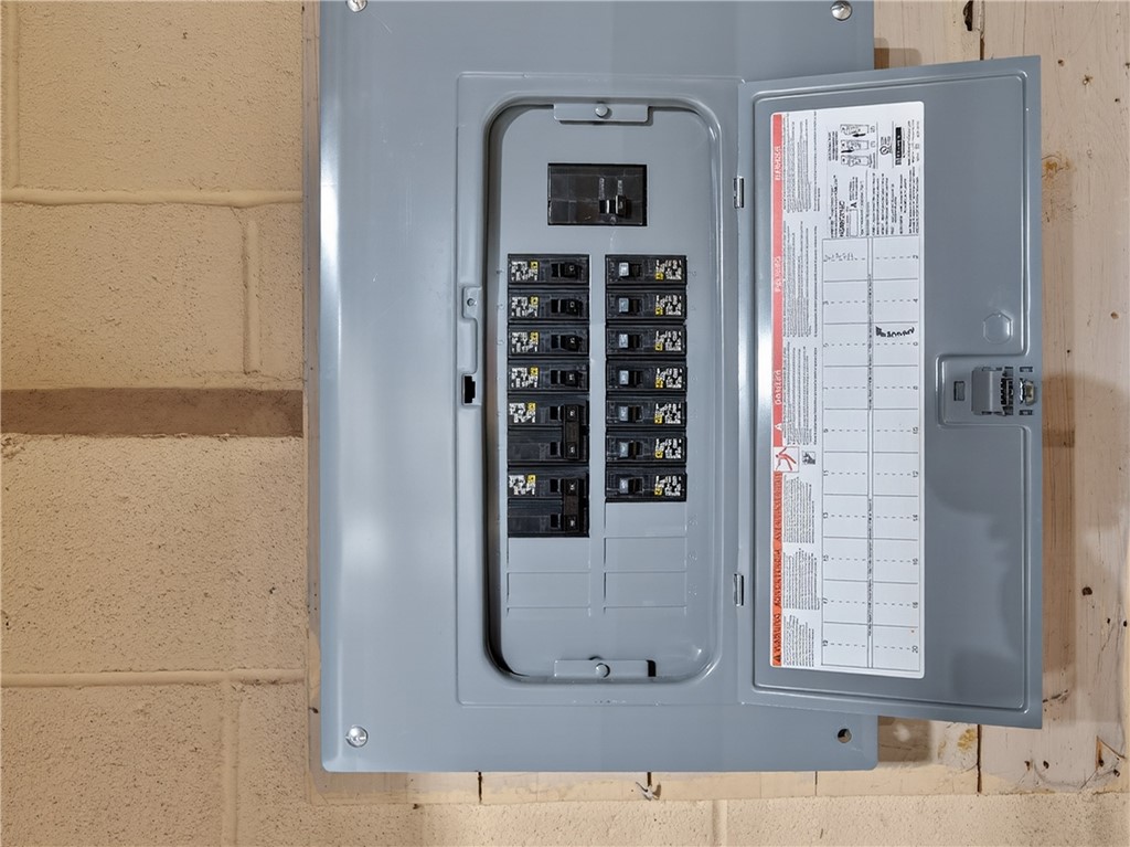 22 Ridgewood Road Greece, NY 14626 - Photo 29 of 33